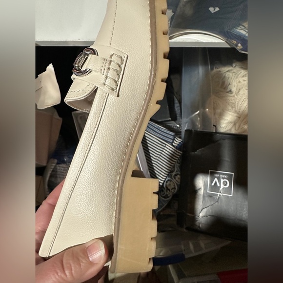 DV by Dolce Vita Beige Loafers - Picture 5 of 6